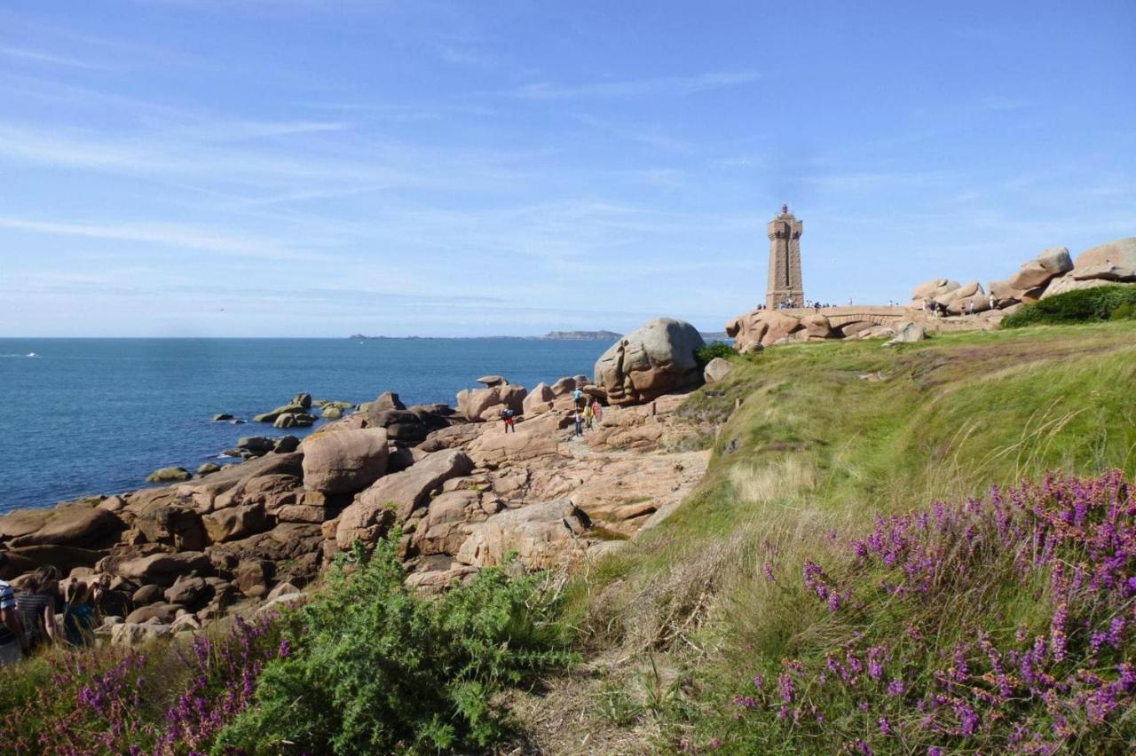 Nice Holiday Home With Beautiful Garden, Paimpol Esterno foto