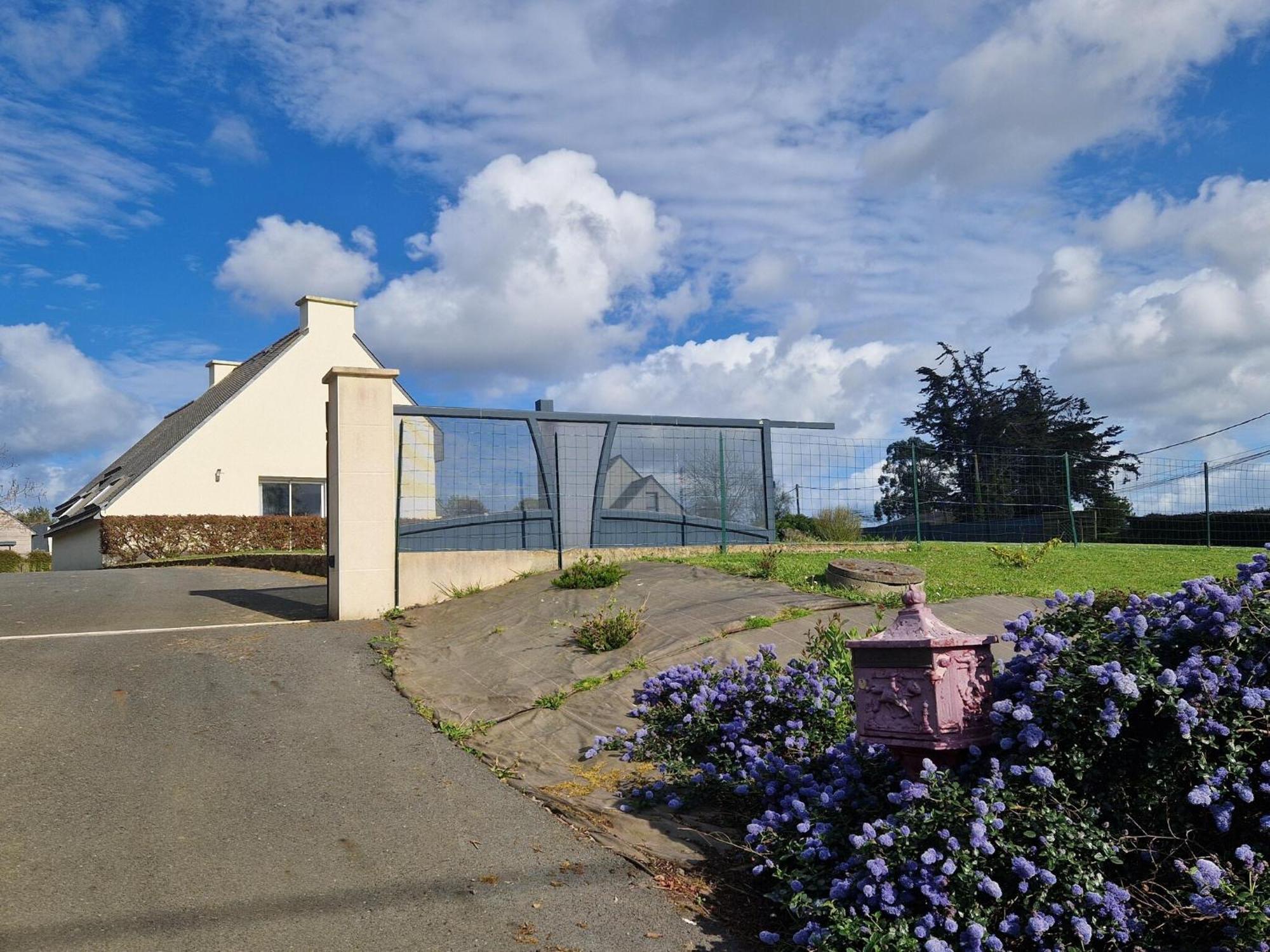 Nice Holiday Home With Beautiful Garden, Paimpol Esterno foto